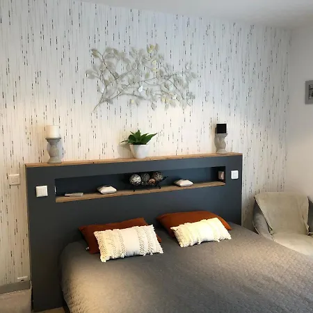 Au Bien Etre Bed & Breakfast *