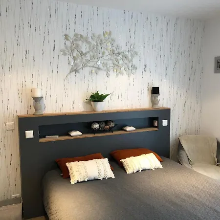 Au Bien Etre Bed & Breakfast 4*