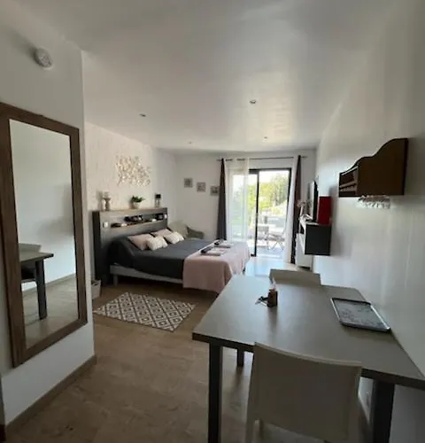 Au Bien Etre Bed & Breakfast